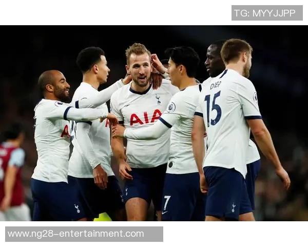 英超焦点战曼联与热刺互交白卷门将神勇表现引发全场热议