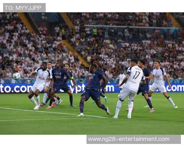 意甲激战皇马6比2大胜切尔西帽子戏法引发争议判罚全场沸腾 意甲激战皇马6比2大胜切尔西帽子戏法引发争议判罚全场沸腾