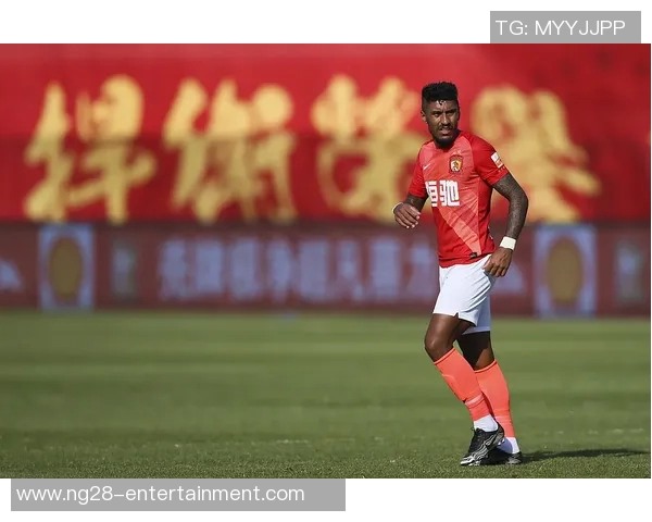 中超激战里昂逆转热刺红牌争议引发全场热议精彩集锦回顾